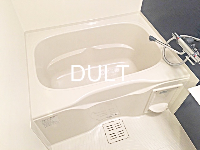 バス・シャワールーム　バスルームです。