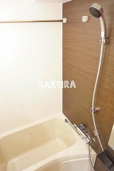 バス・シャワールーム　雨の日にも安心の浴室乾燥機付き♪