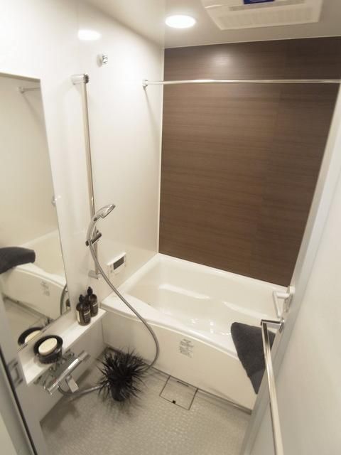 バス・シャワールーム　★追焚き・浴室乾燥付き★