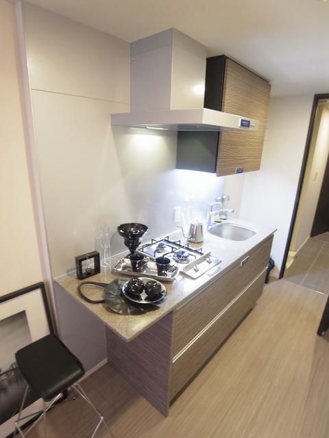 キッチン　★カウンター付きシステムキッチン★