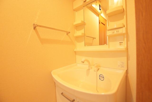 洗面設備　※別室の参考写真の為、現況優先です。