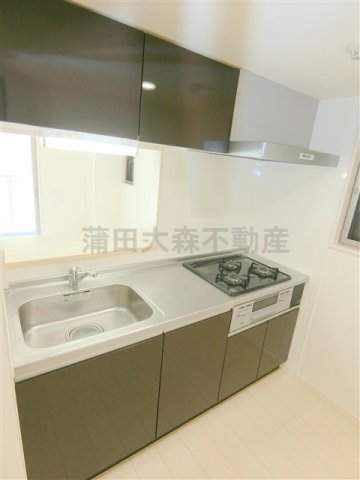 キッチン　３口ガスグリル付システムキッチン　カウンターキッチン