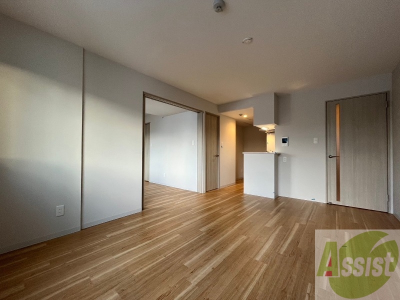 居室・リビング　広くてきれいなリビングです！快適に過ごせそうですね。