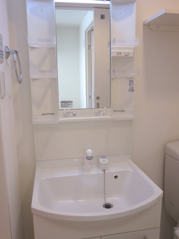 洗面設備　※他の部屋の写真です。