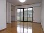 居室・リビング　東向きのお部屋です