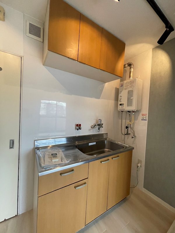 キッチン　※別号室の写真です★（実際のお部屋とは異なります）