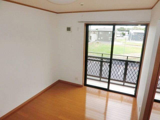 居室・リビング　オールフローリングの物件です