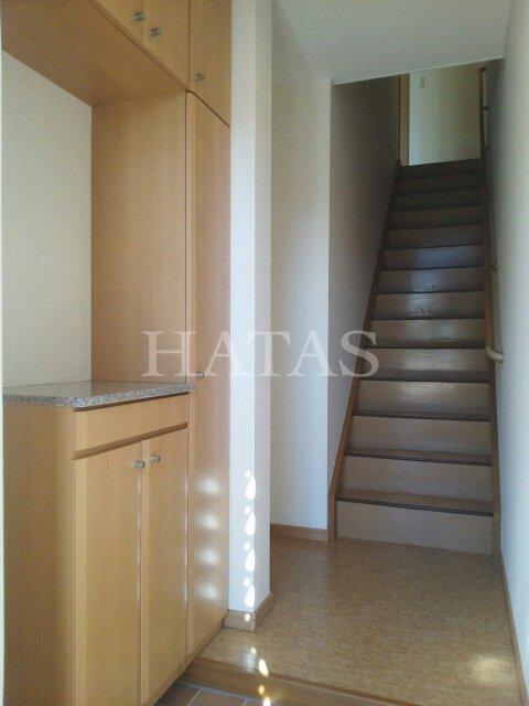 玄関　同型タイプです。