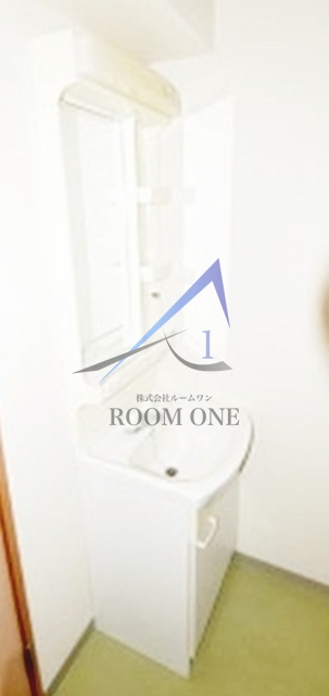 洗面設備　独立洗面台です。