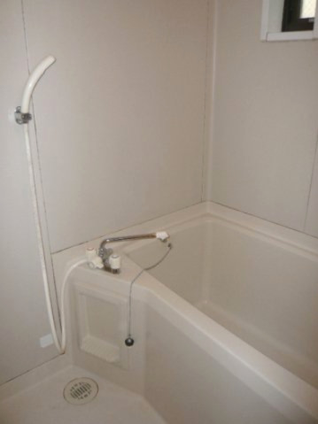 バス・シャワールーム　ゆったり過ごせるお風呂です