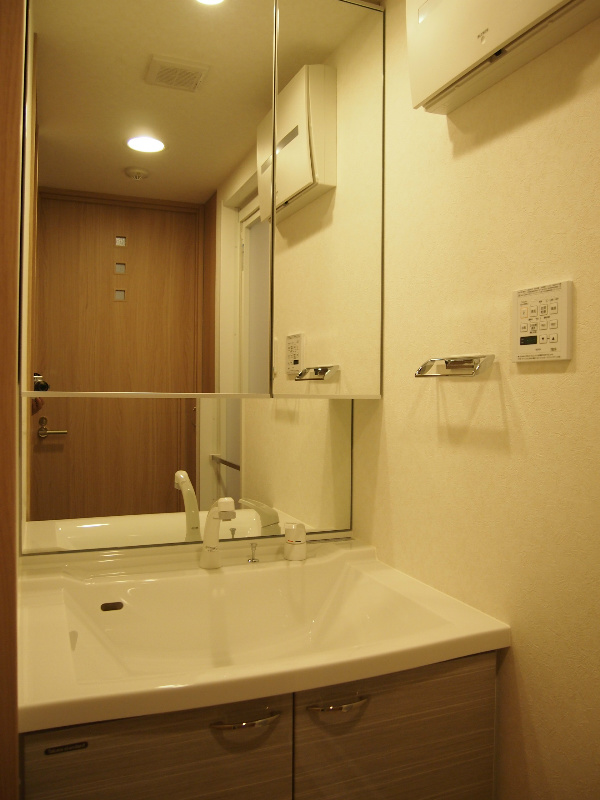 洗面設備　☆嬉しい独立洗面台☆