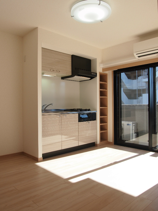 居室・リビング　☆明るい居間☆