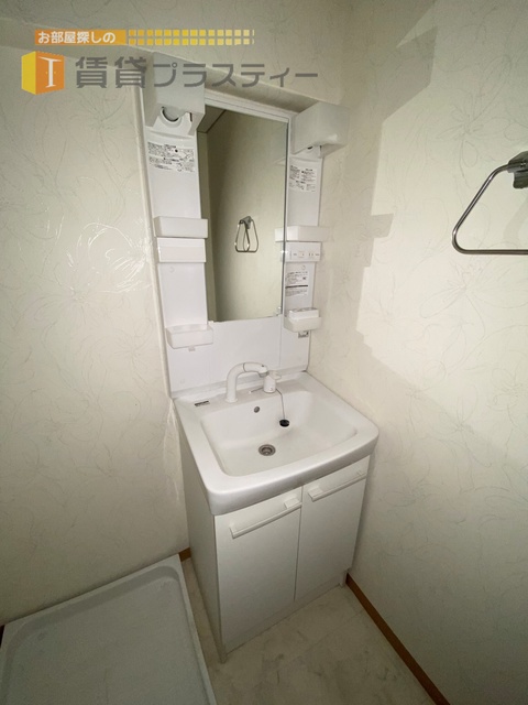 洗面設備　独立洗面台はマスト