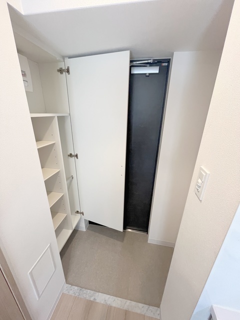 玄関　同施工の参考写真です