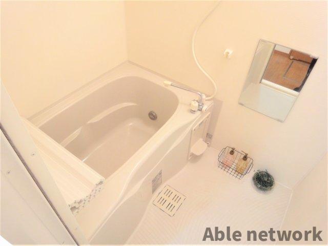 バス・シャワールーム　追い焚き機能付きバス