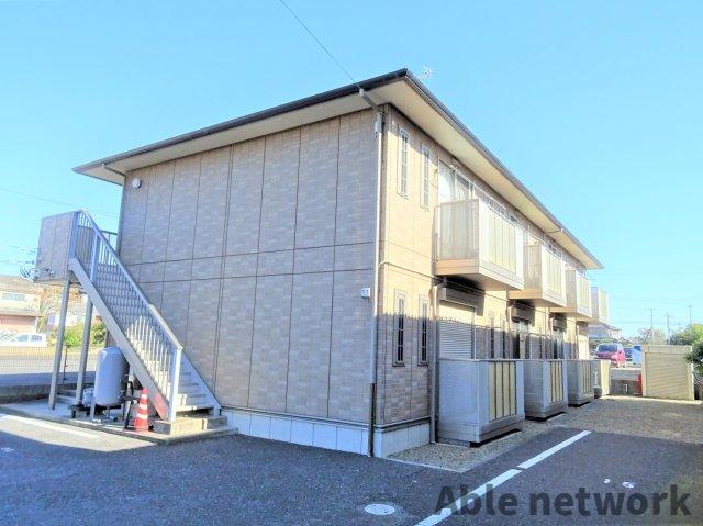 建物外観　軽量鉄骨造