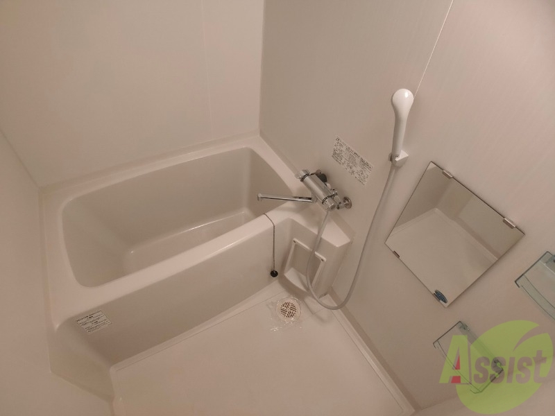 バス・シャワールーム　お風呂です。ゆっくりお風呂につかるのも体に良いですね～