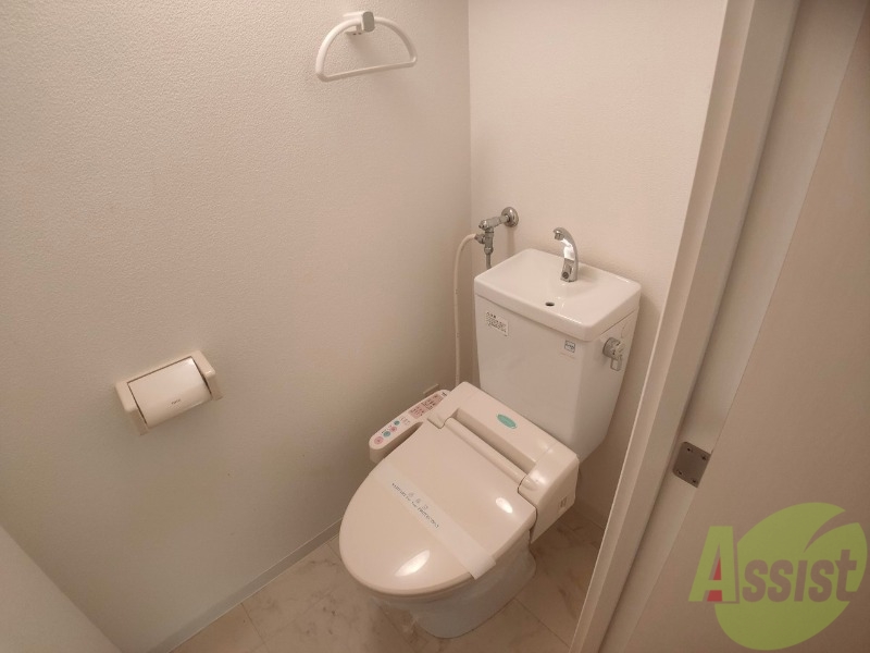 トイレ　トイレです。ウォシュレット付を探している方、おすすめです。