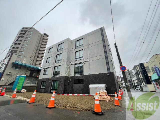 建物外観　札幌市西区二十四軒４条「Ｃａｒｒｅｒａ二十四軒」