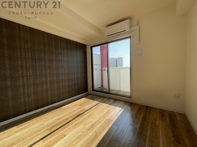 居室・リビング　ウォークインクローゼット付きでスペース有効活用できます♪