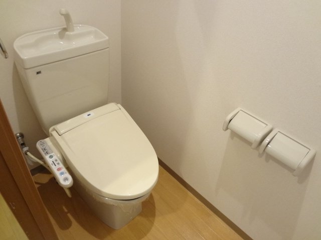 トイレ　シャワー付トイレ