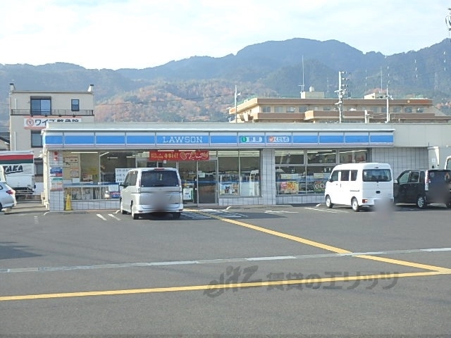 コンビニ　ローソン際川三丁目店（コンビニ）まで80m