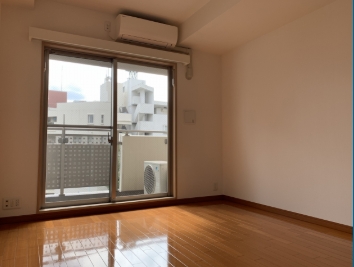 居室・リビング　☆明るい居室☆