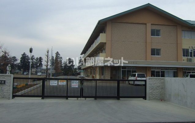 小学校　小山市立大谷東小学校（小学校）まで671m