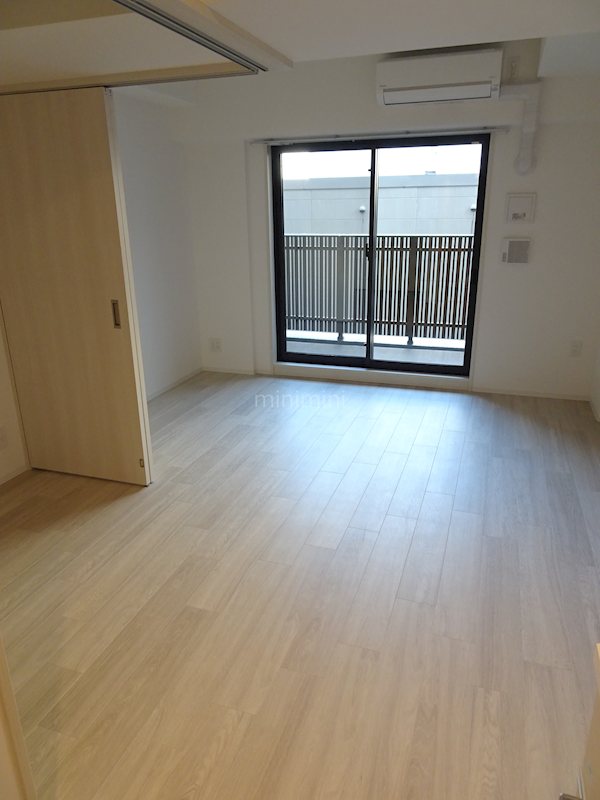 居室・リビング　３０６号室