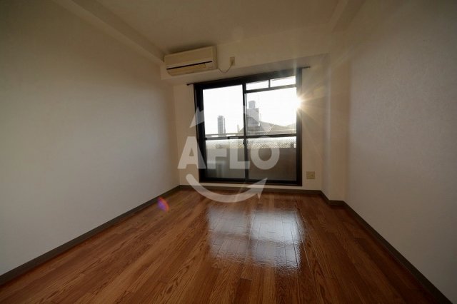 居室・リビング　エムロード玉造　洋室