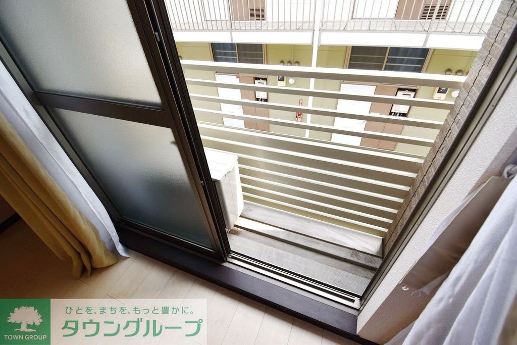 バルコニー　バルコニー