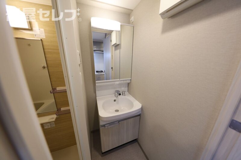 洗面設備　１２０３号室写真