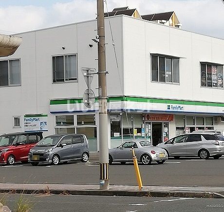 コンビニ　ファミリーマート　小倉北方三丁目店（コンビニ）まで456m