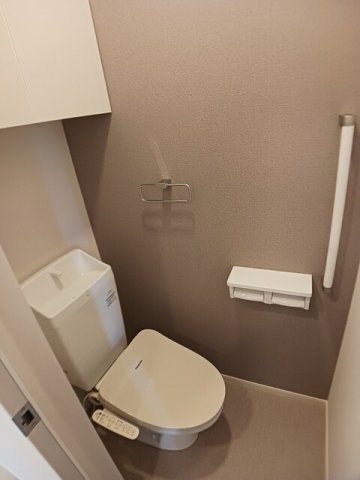 トイレ　清潔感のあるトイレです