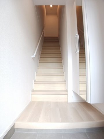 玄関　落ち着いた玄関です