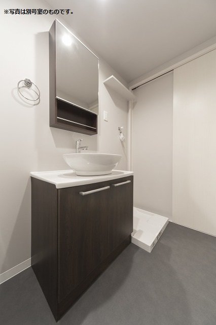 洗面設備　同シリーズ類似物件