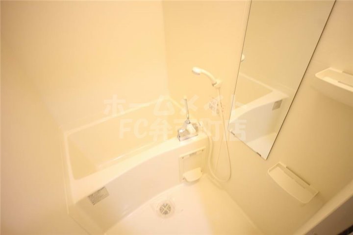 バス・シャワールーム　お風呂で日々の疲れを落としましょう