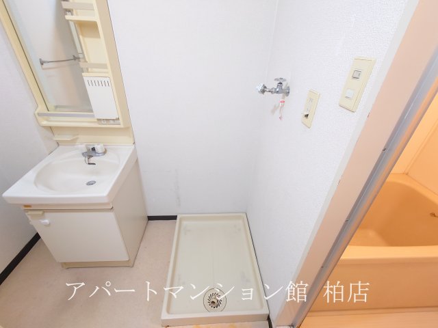 洗面設備　※別号室参考写真です ※現況優先