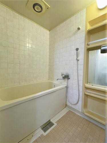 バス・シャワールーム　浴室