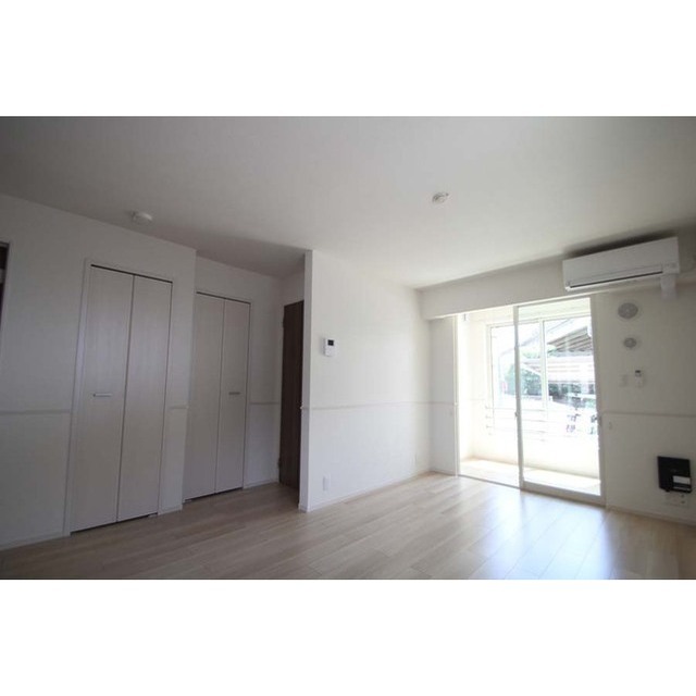 居室・リビング　※画像は全て１０１の内観写真