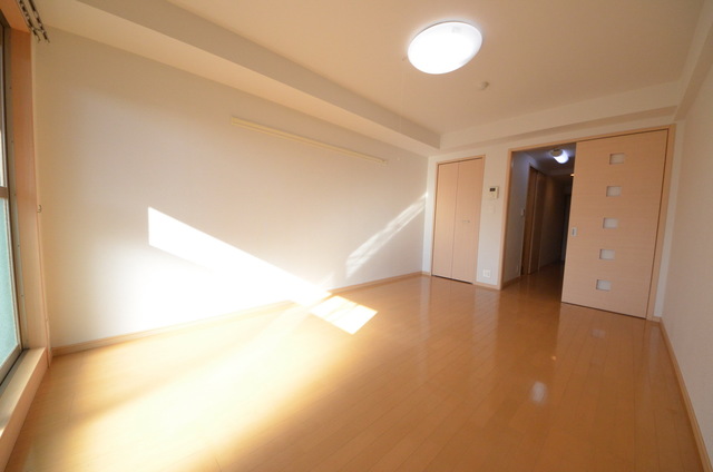 居室・リビング　～明るいお部屋ですね～