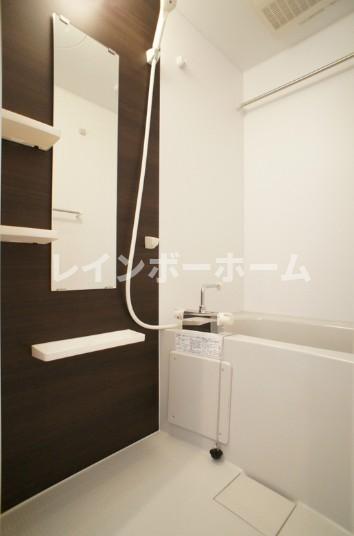 バス・シャワールーム　ゆったり過ごせるお風呂です