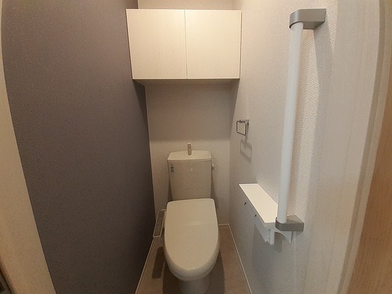 トイレ　シャワー付き暖房便座