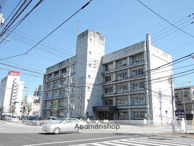 警察署・交番　高知警察署（警察署・交番）まで743m