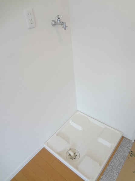 その他設備　防水パン付室内洗濯機置場