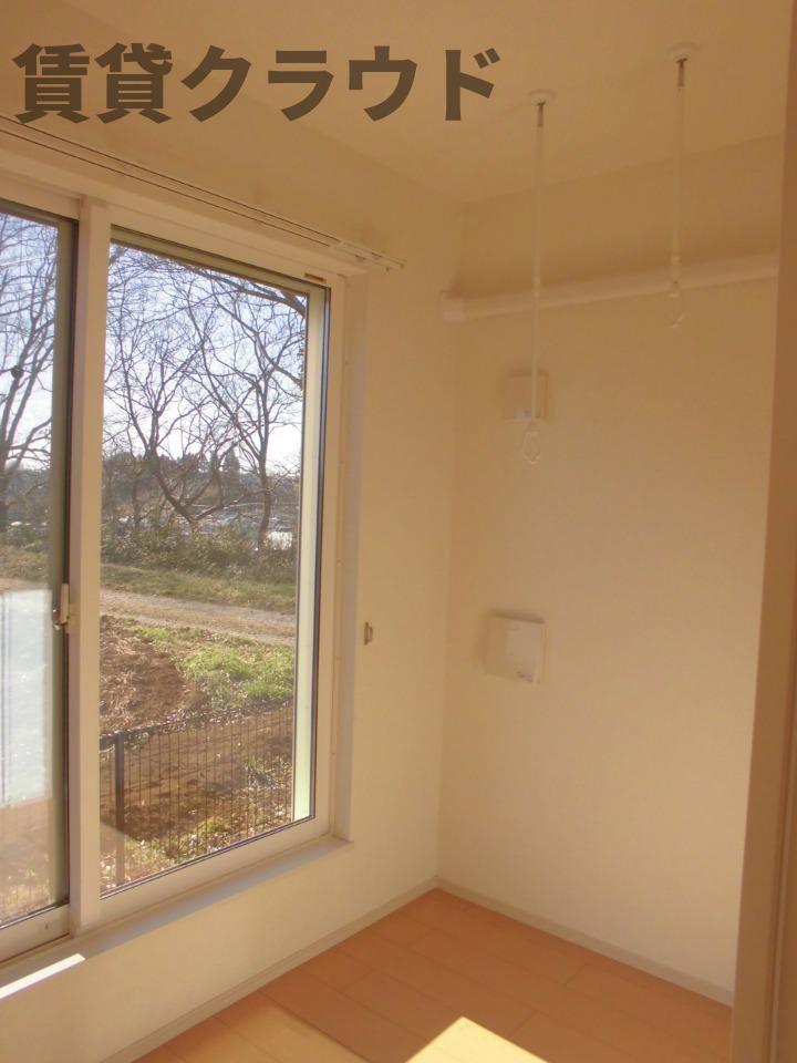 バルコニー　開放的で明るい空間を演出してくれるバルコニーです