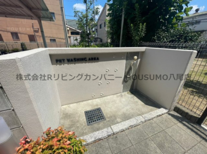 その他設備　ペット用足洗い場です