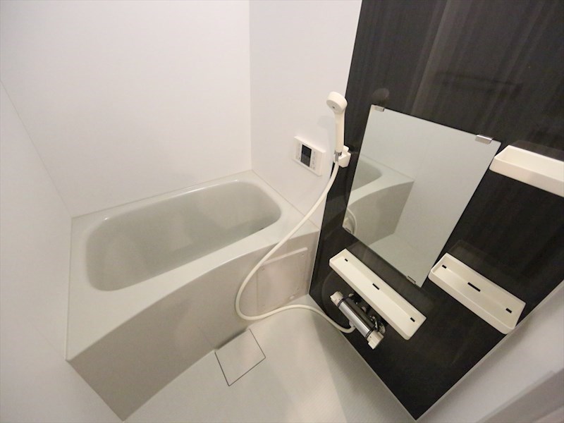 バス・シャワールーム　追い焚き・オートバス機能付お風呂　イメージ写真