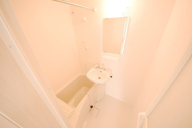 バス・シャワールーム　内装