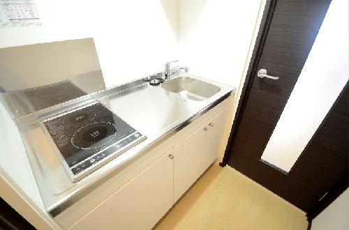 キッチン　設備仕様は号室等により異なります現地をご確認下さい。